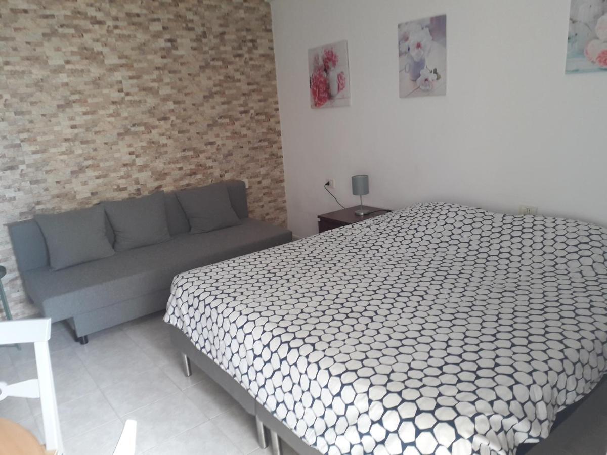 Edificio Gavota Appartement Los Cristianos  Buitenkant foto